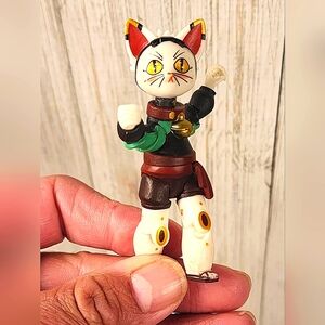 Roblox Lucky Gatito 3.75"  Posable Action Figure Detailed Armor Unboxed Kidcore